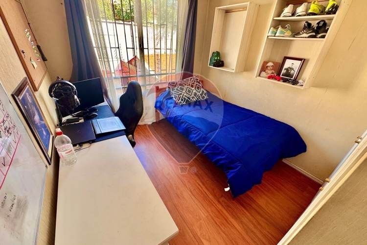 Casa en venta 5d + 4 b, piscina.