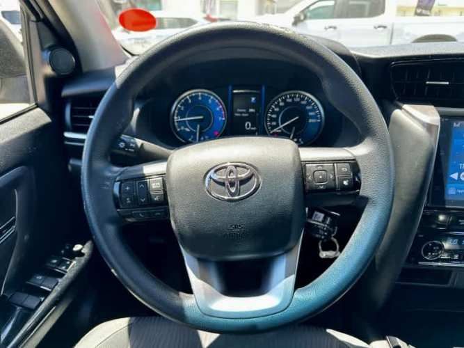 Toyota Fortuner 2.7 Sr5 At 2023