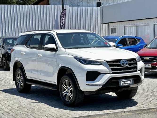 Toyota Fortuner 2.7 Sr5 At 2023