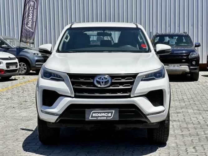 Toyota Fortuner 2.7 Sr5 At 2023