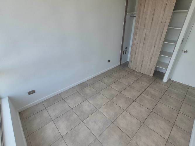 2 DORM MARIPOSA con ESTACIONAMIENTO metro MATTA a 2 CUADRAS