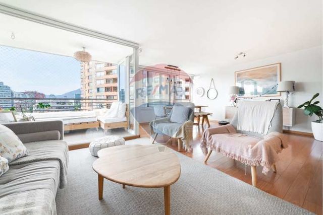 Amplio y luminoso depto a pasos de metro escuela m