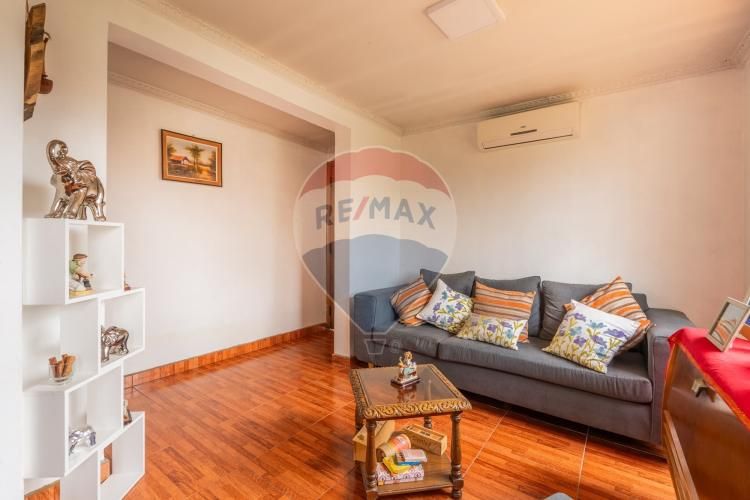 Espectacular y amplia casa en la cisterna 4d + 2b