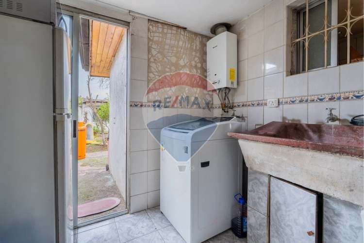 Espectacular y amplia casa en la cisterna 4d + 2b