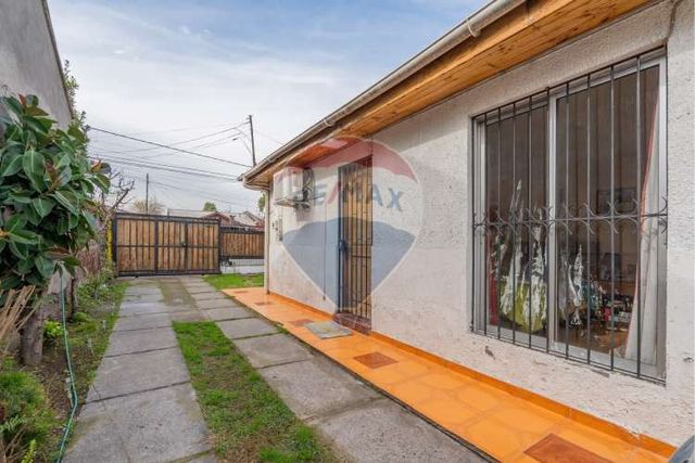 Espectacular y amplia casa en la cisterna 4d + 2b