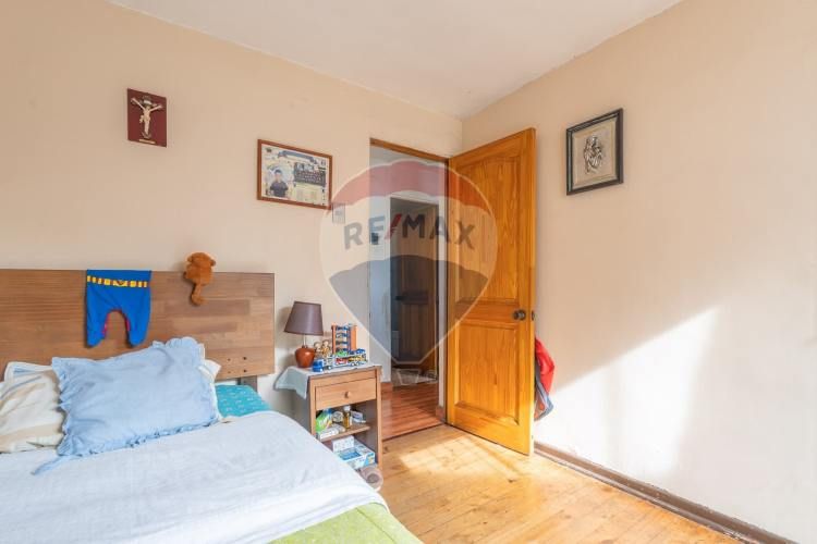 Espectacular y amplia casa en la cisterna 4d + 2b