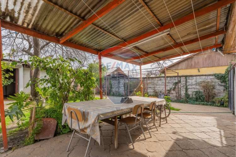 Espectacular y amplia casa en la cisterna 4d + 2b