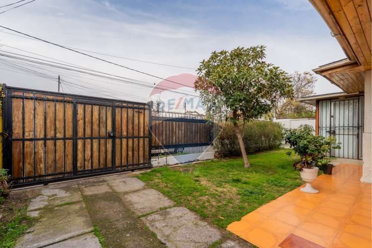 Espectacular y amplia casa en la cisterna 4d + 2b