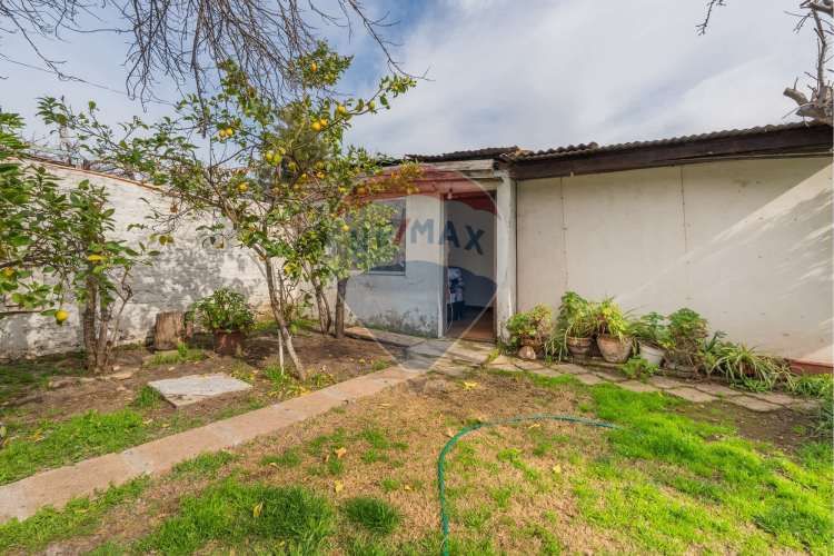 Espectacular y amplia casa en la cisterna 4d + 2b