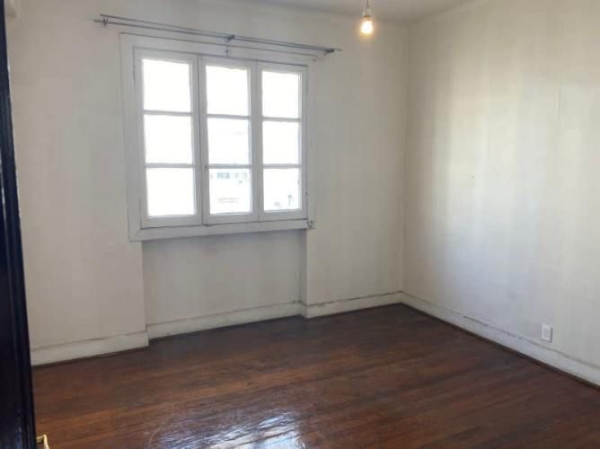 SE VENDE AMPLIO DEPARTAMENTO EN BARRIO UNIVERSITARIO