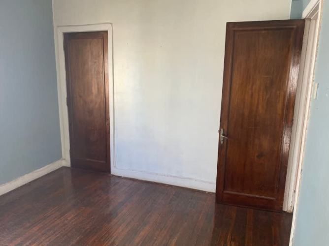 SE VENDE AMPLIO DEPARTAMENTO EN BARRIO UNIVERSITARIO