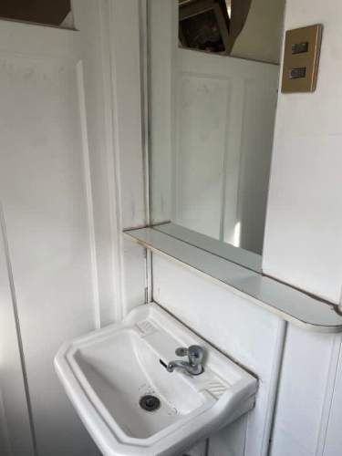 SE VENDE AMPLIO DEPARTAMENTO EN BARRIO UNIVERSITARIO