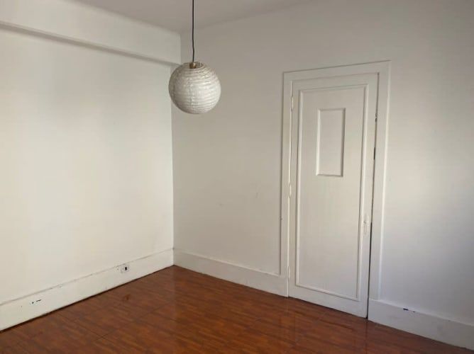 SE VENDE AMPLIO DEPARTAMENTO EN BARRIO UNIVERSITARIO