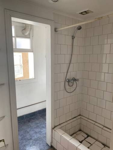 SE VENDE AMPLIO DEPARTAMENTO EN BARRIO UNIVERSITARIO