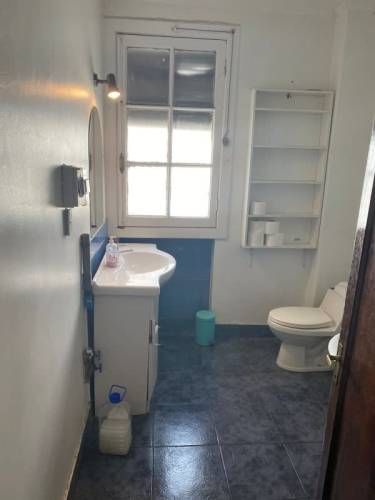 SE VENDE AMPLIO DEPARTAMENTO EN BARRIO UNIVERSITARIO