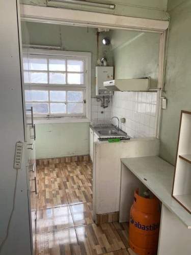 SE VENDE AMPLIO DEPARTAMENTO EN BARRIO UNIVERSITARIO