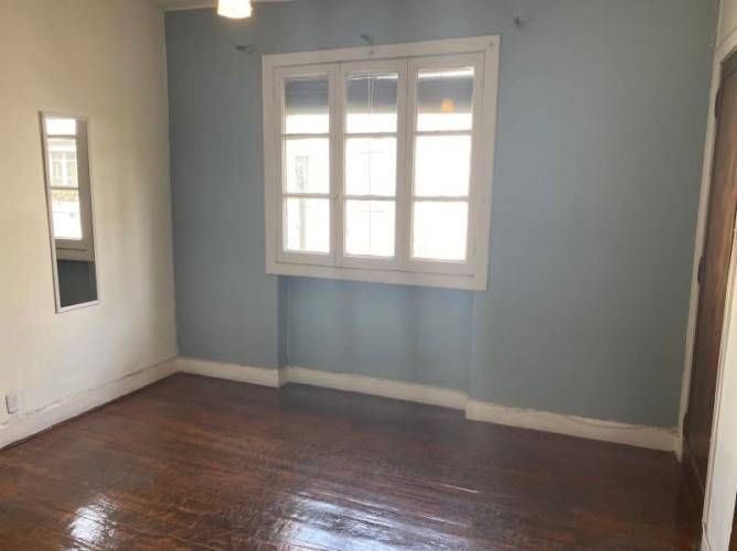 SE VENDE AMPLIO DEPARTAMENTO EN BARRIO UNIVERSITARIO