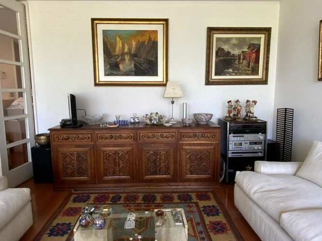 Buffet encina 4 puertas 4 cajones