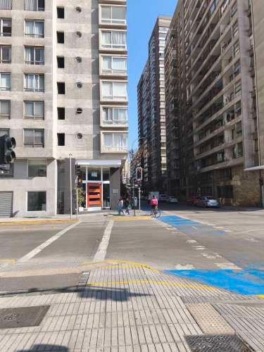 Vendo Departamento en Santiago Centro, con Estacionamiento, 2 Dormitorios y  2 Baños