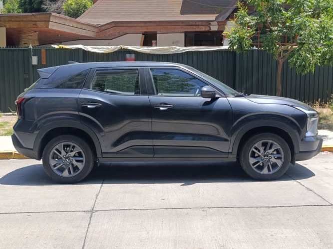 MITSUBISHI OUTLANDER 2025