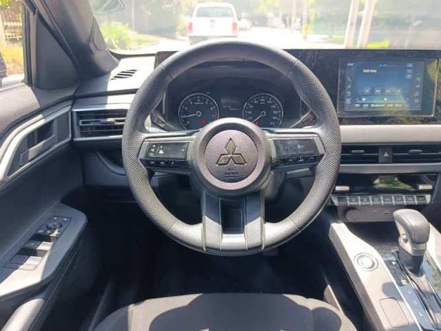 MITSUBISHI OUTLANDER 2025