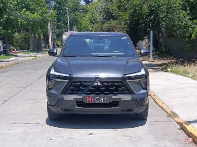 MITSUBISHI OUTLANDER 2025