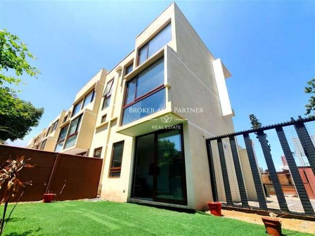 CASA TownHouse en condominio a estrenar listo para habitar.