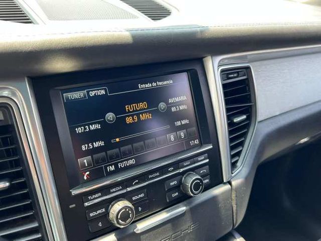 PORSCHE CAYENNE S 3.0  2015