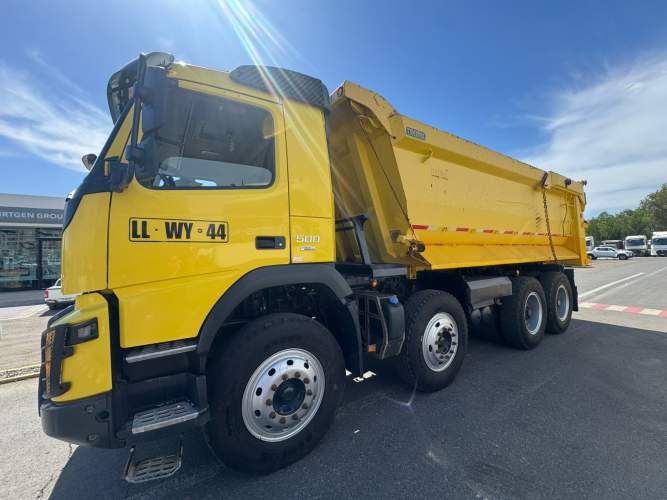 Camión Tolva Volvo FMX