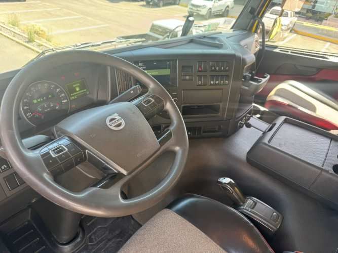 Camión Tolva Volvo FMX