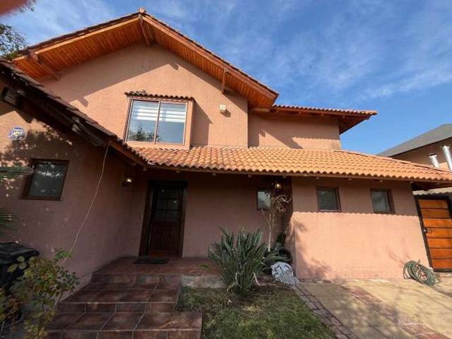 CASA EN VENTA EN PEÑALOLEN (134913)