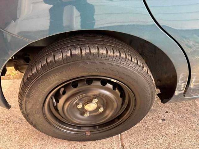 Vendo nissan march unica dueña 40.000 Km.