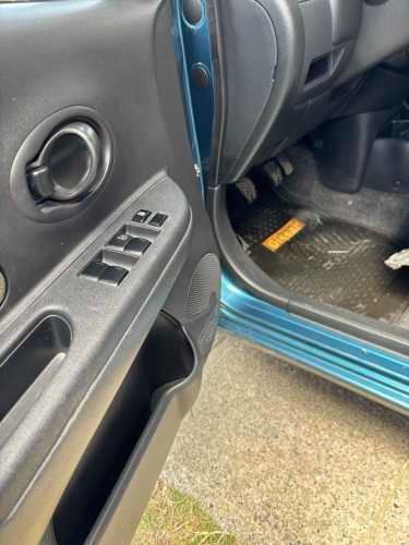 Vendo nissan march unica dueña 40.000 Km.