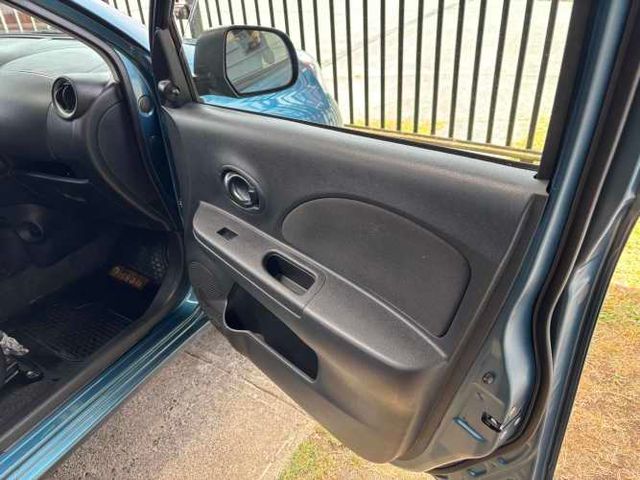 Vendo nissan march unica dueña 40.000 Km.