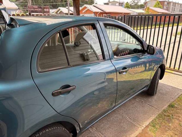 Vendo nissan march unica dueña 40.000 Km.