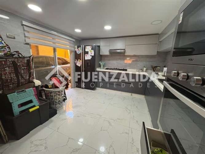 CASA Eyzaguirre/ Estación los Álamos/ Sargento Menadier