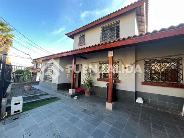 CASA Sanchez Fontecilla/ El Canquén/ Las Perdices