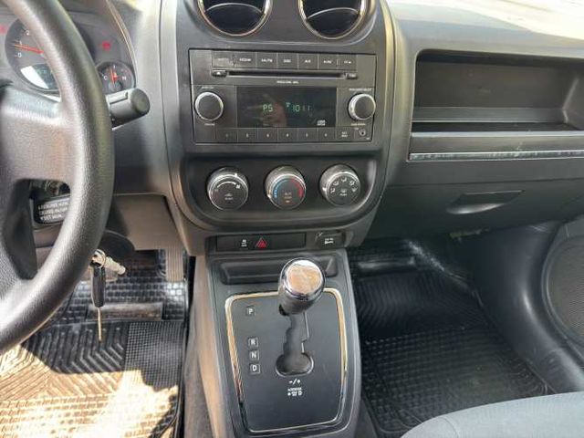 JEEP COMPASS SPORT 2.4 AUTOMATICA SOLO 112.000 KM VER EN LAS CONDES