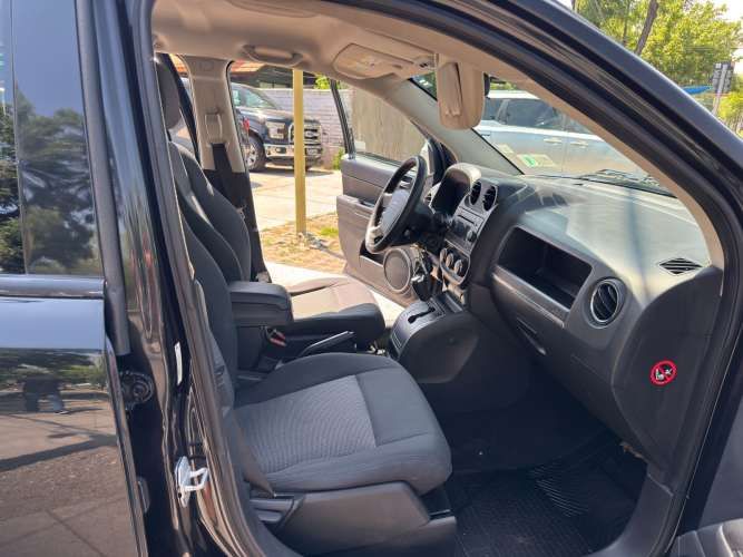 JEEP COMPASS SPORT 2.4 AUTOMATICA SOLO 112.000 KM VER EN LAS CONDES