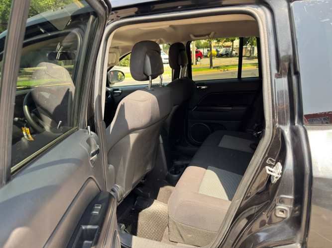 JEEP COMPASS SPORT 2.4 AUTOMATICA SOLO 112.000 KM VER EN LAS CONDES