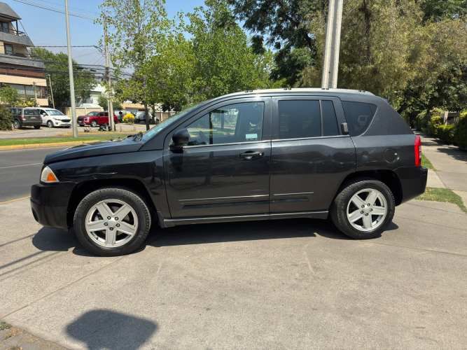JEEP COMPASS SPORT 2.4 AUTOMATICA SOLO 112.000 KM VER EN LAS CONDES