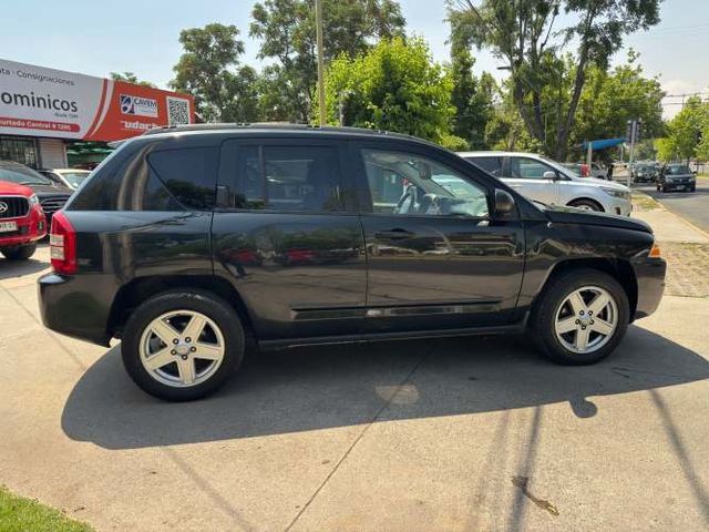 JEEP COMPASS SPORT 2.4 AUTOMATICA SOLO 112.000 KM VER EN LAS CONDES
