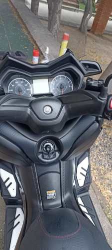YAMAHA XMAX 300
