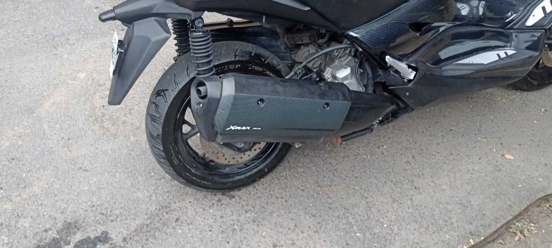 YAMAHA XMAX 300