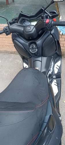 YAMAHA XMAX 300