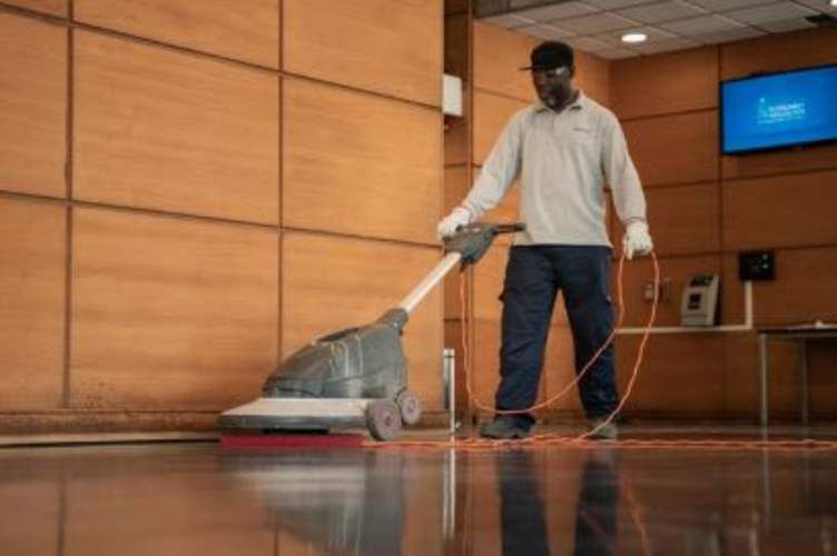 Auxiliar de Aseo Volante RM