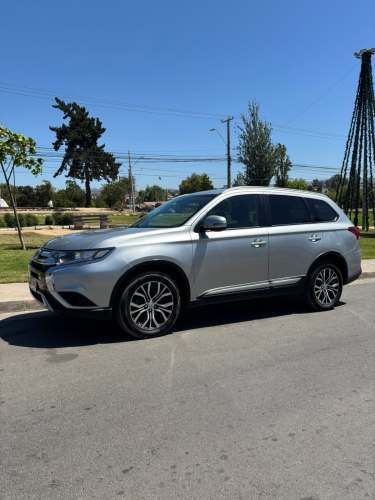 Mitsubishi outlander 2018