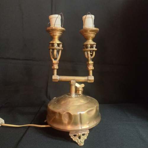 Lámpara de Mesa Exclusiva - Base Estufa Vintage LUX Made in Sweden