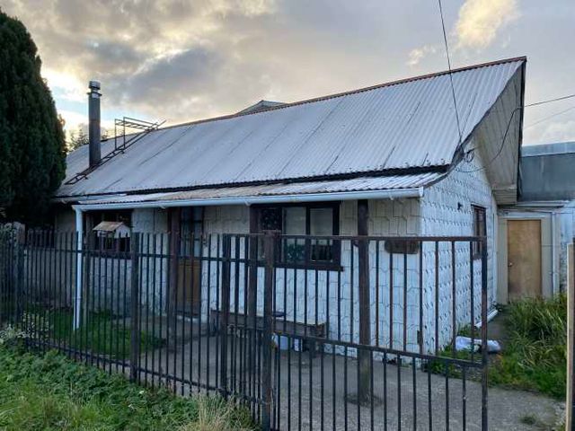Terreno con casa en Alerce Historico