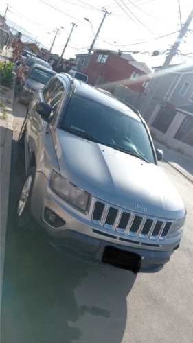 Se vende Jeep Compass